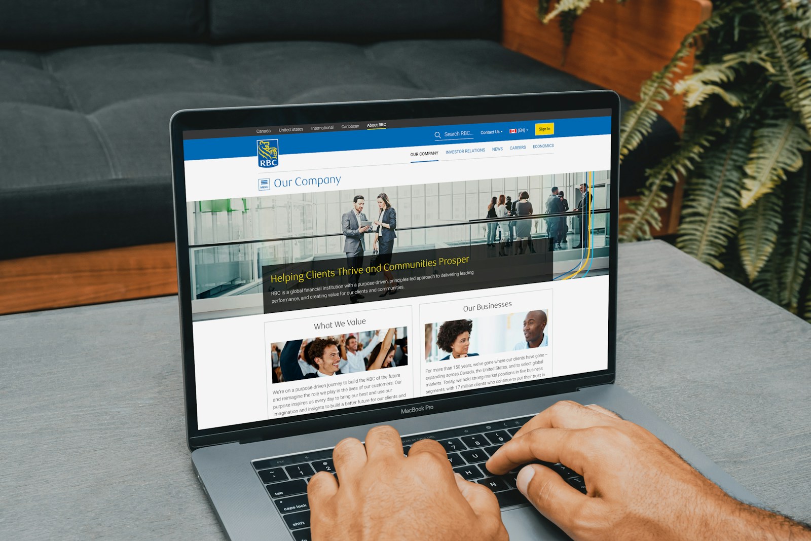 Comment le portage salarial facilite-t-il l'entrepreneuriat pour les nouveaux diplômés ?