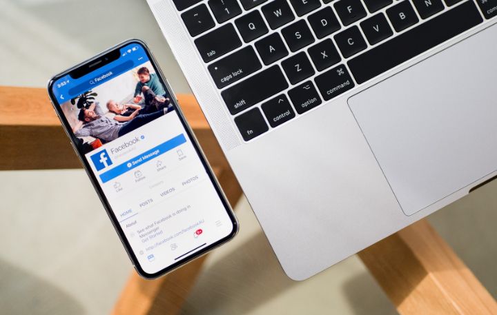 Devenir community manager en micro-entreprise