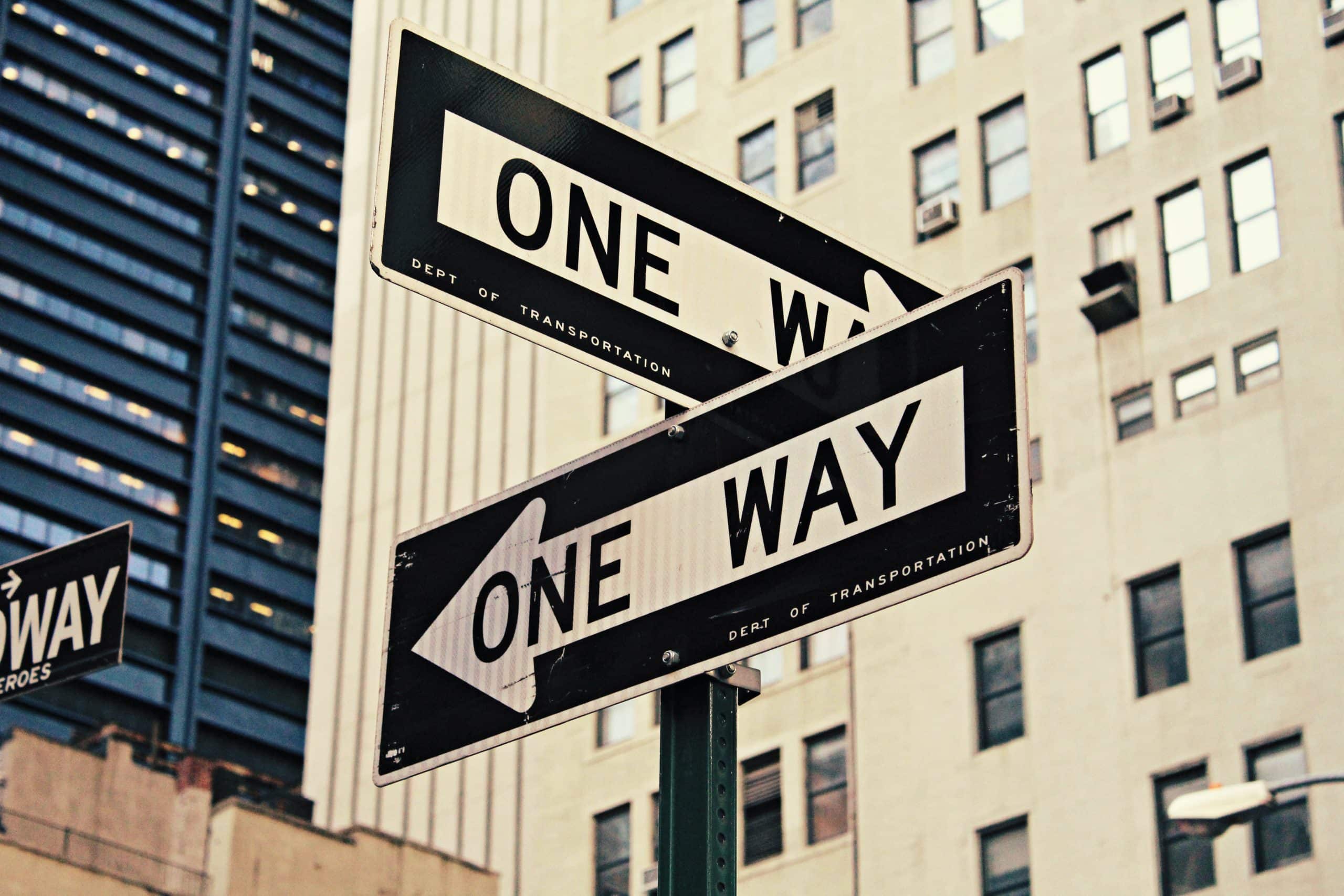 EURL ou micro-entreprise : comment choisir ? (Guide comparatif)