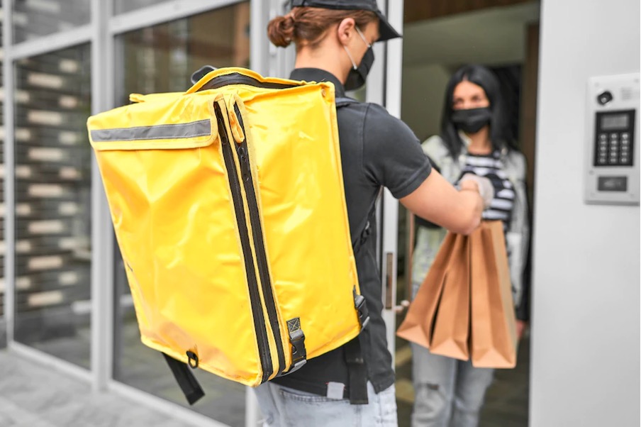 Quel statut choisir pour devenir livreur Uber Eats ?