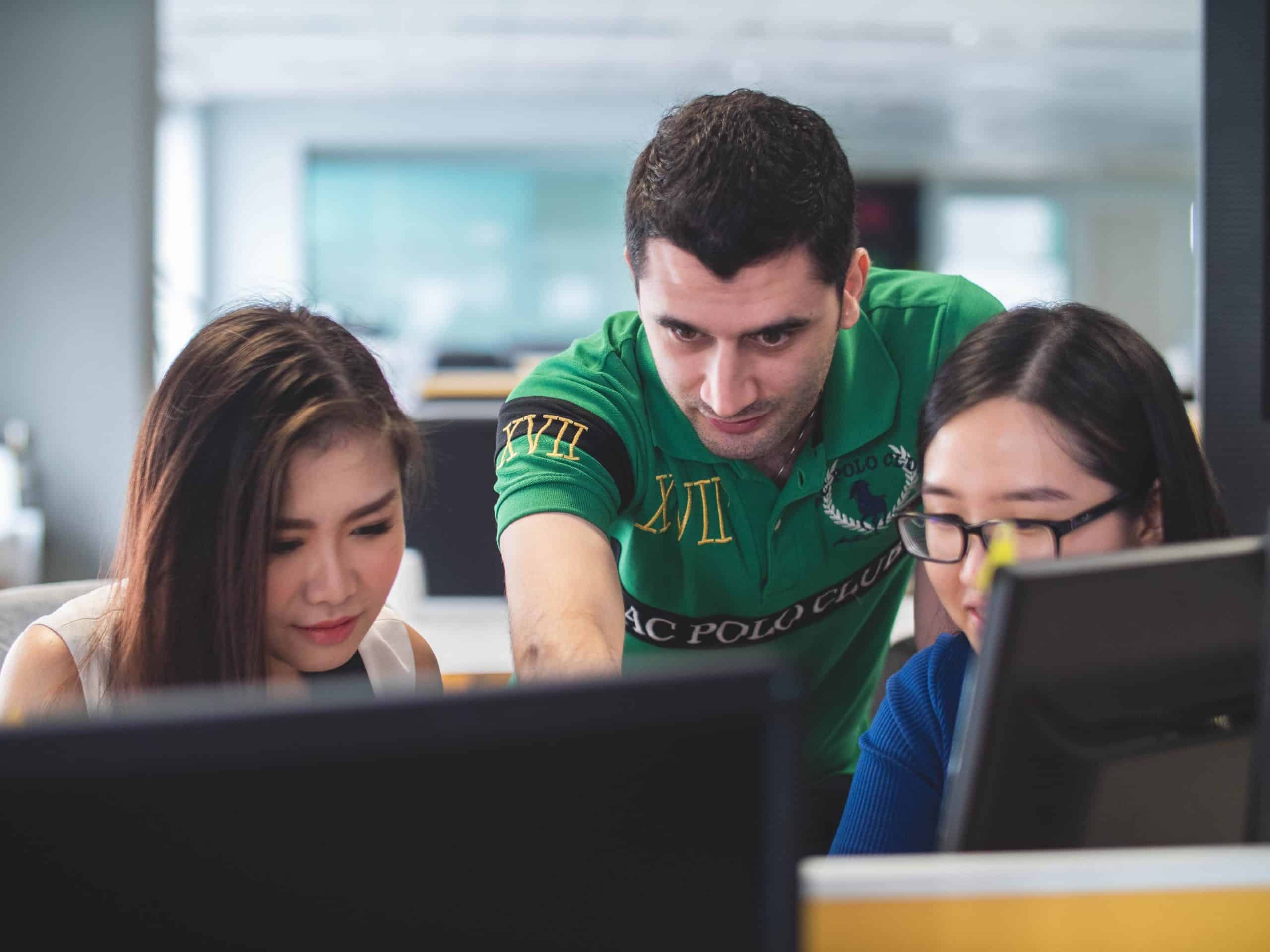 Prendre un stagiaire en tant qu'auto-entrepreneur : comment ça marche ?